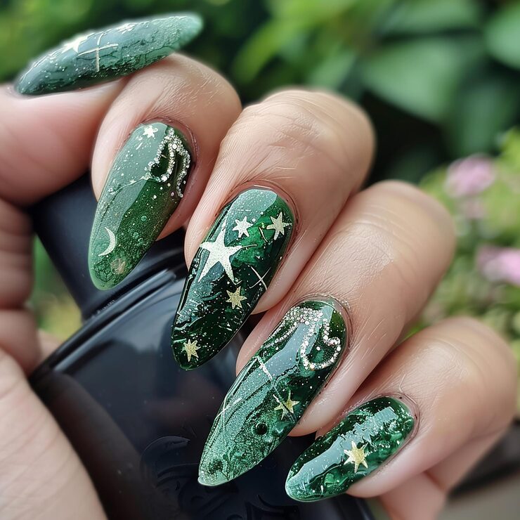 Gold nail design